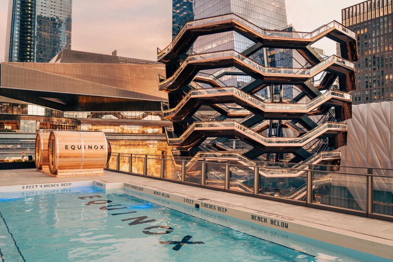 Equinox Hotel Hudson Yards New York City Экстерьер фото