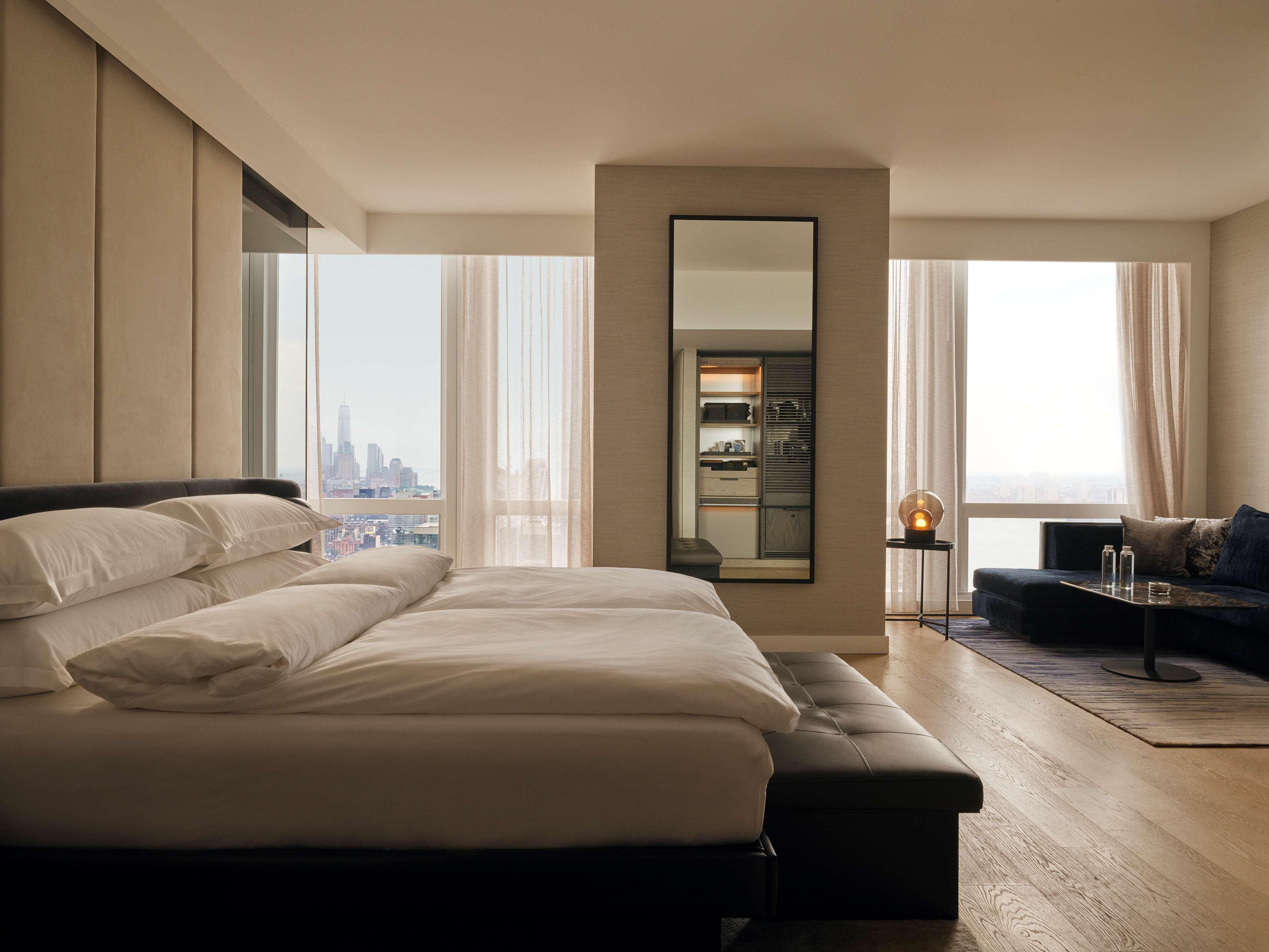 Equinox Hotel Hudson Yards New York City Экстерьер фото