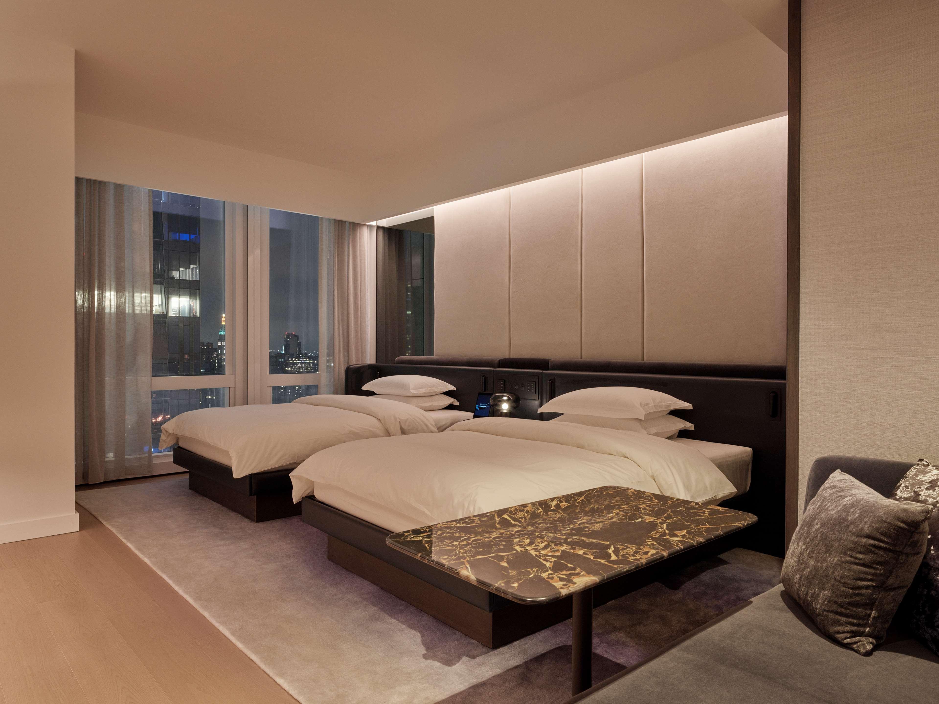 Equinox Hotel Hudson Yards New York City Экстерьер фото