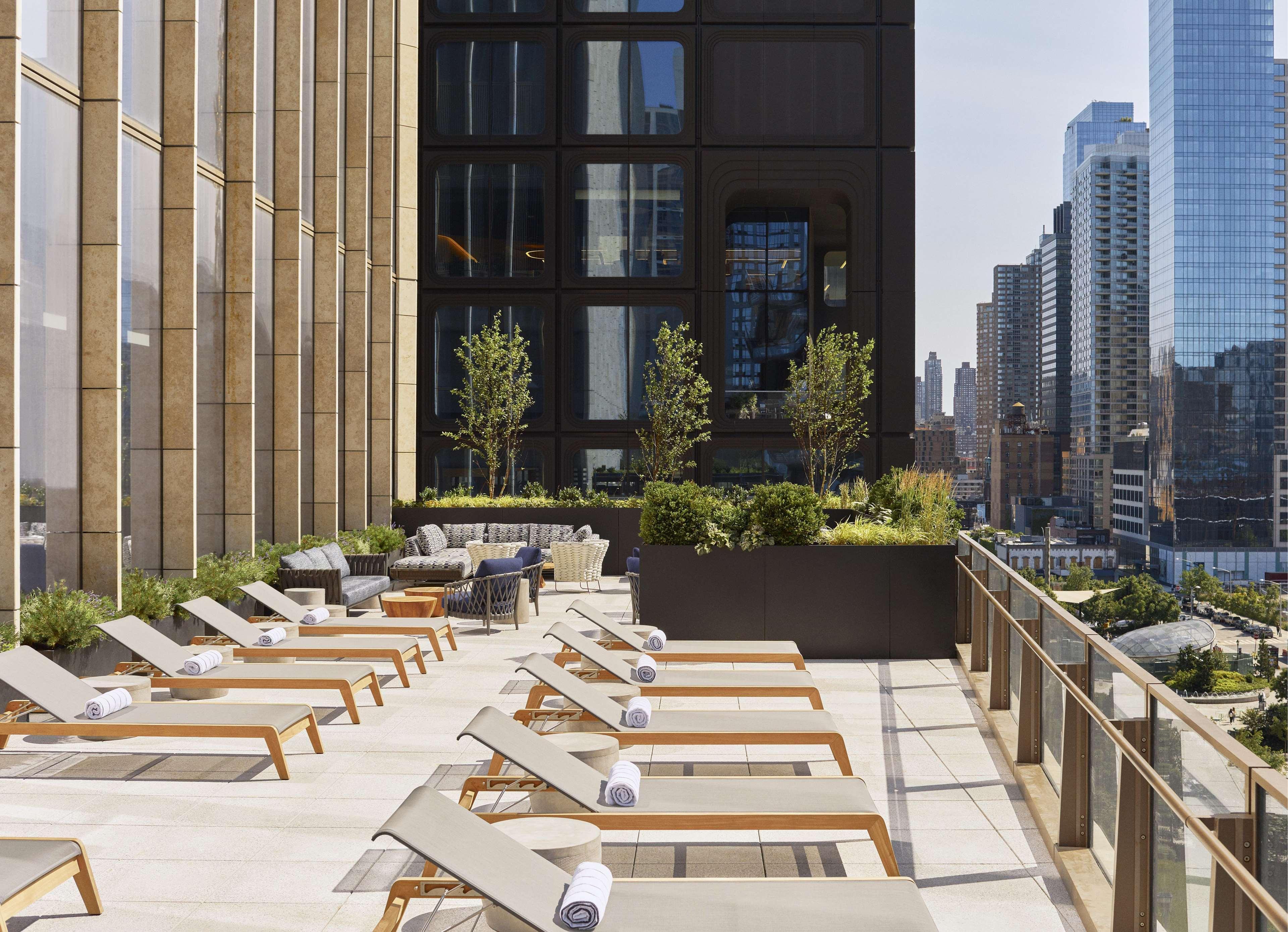 Equinox Hotel Hudson Yards New York City Экстерьер фото