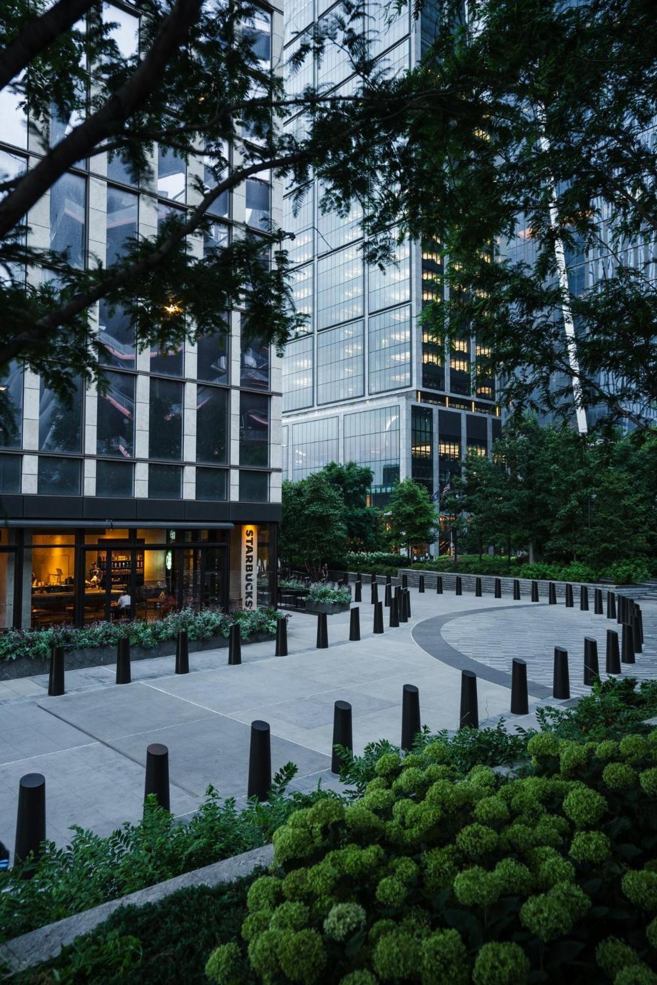 Equinox Hotel Hudson Yards New York City Экстерьер фото