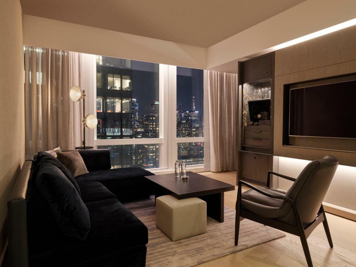 Equinox Hotel Hudson Yards New York City Экстерьер фото